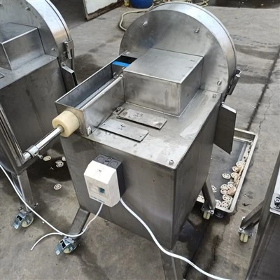 Patates dilimleyici